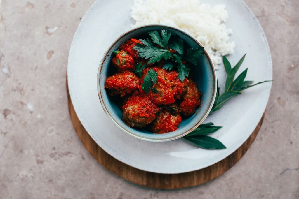 Albóndigas en salsa de tomate