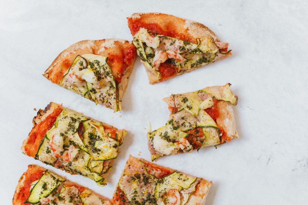 Pizza sin harina con base de calabacín